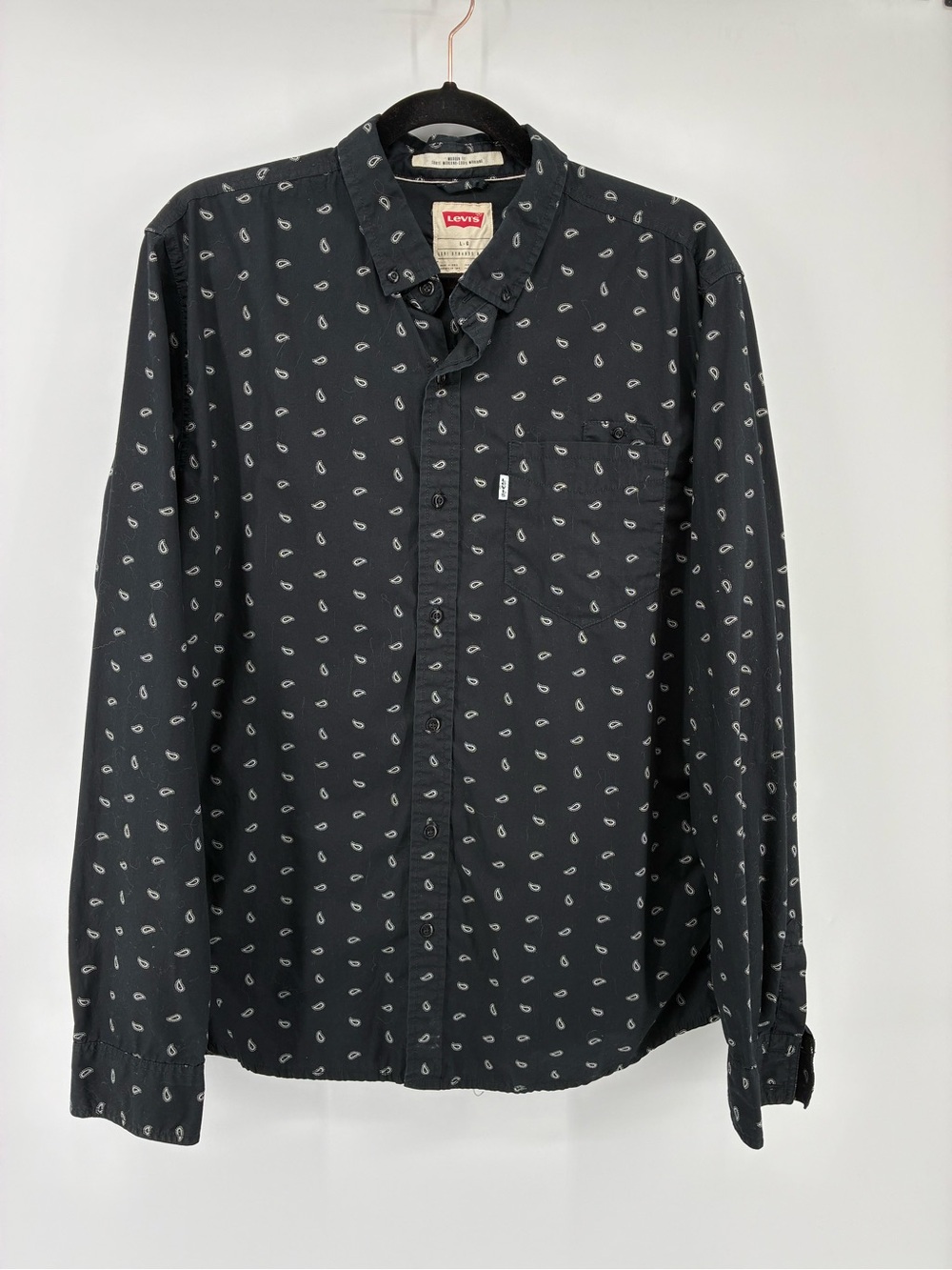 Levi's Modern Fit Men's Black Long-Sleeve Printed Button-Down Shirt
